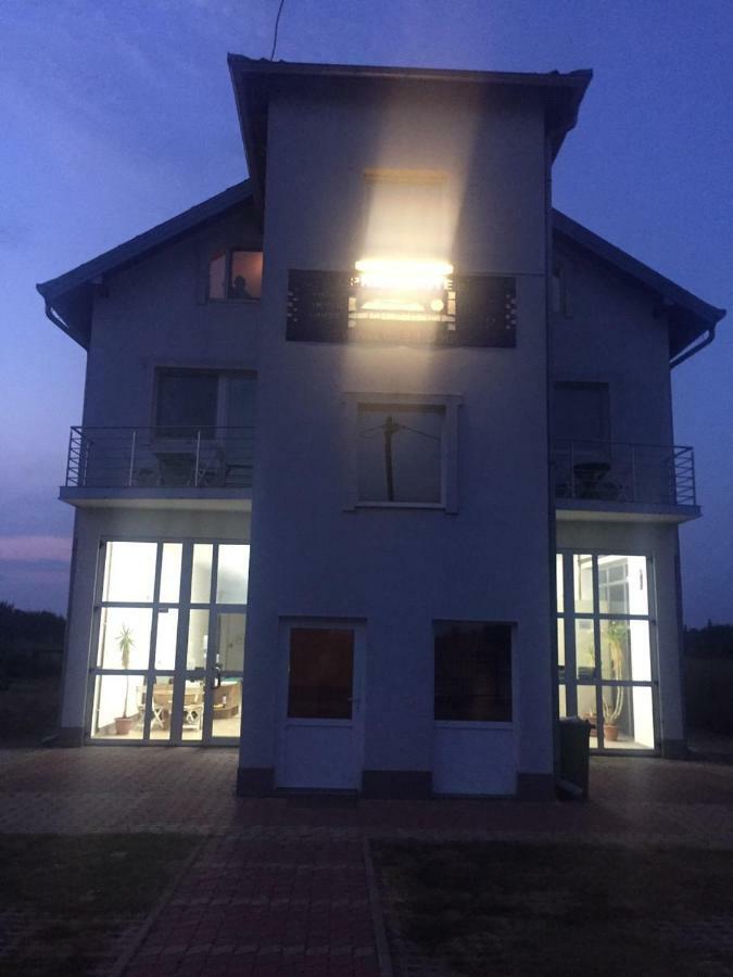 Sobe Matea - Prenociste Hotell Vinkovci Eksteriør bilde